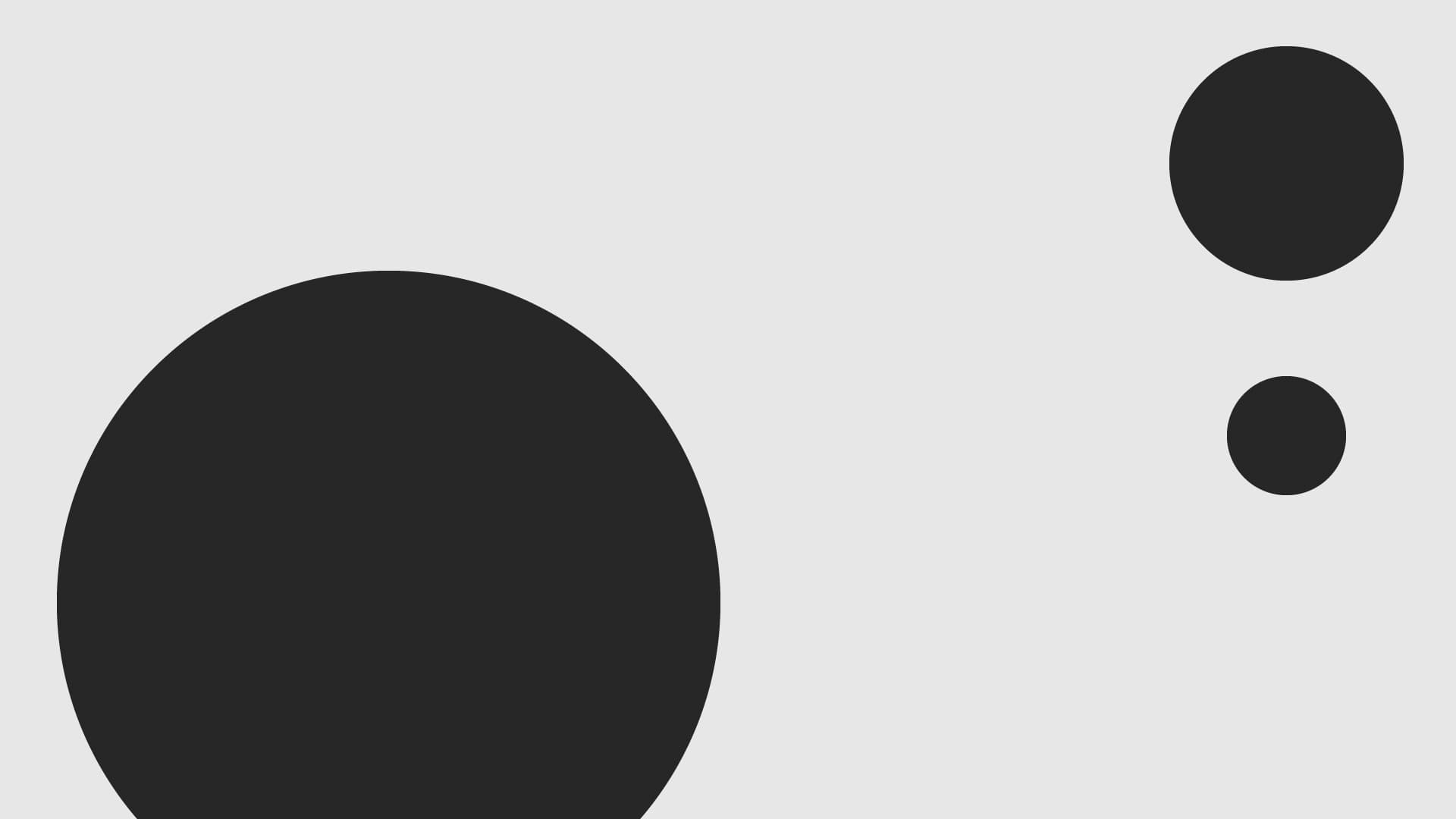 Duży okrąg w lewym dolnym rogu został zrównoważony przez dwa mniejsze, znajdujące się w prawej części obrazu.